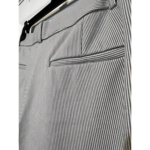 Amanda & Chelsea Tan and White Pinstripe Slim Ankle Work Pants Women's Size 6 - Picture 6 of 8